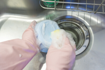 食器洗い用の中性洗剤って希釈して使用する？